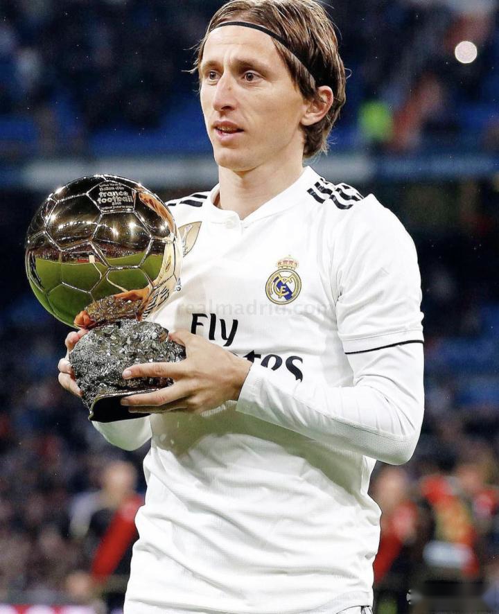 [F1]诺里斯强势超车拉塞尔 上升到第三位