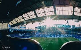 湖人关键时刻五大太有摧毁性了！全2米，攻守兼备，一波带走比赛