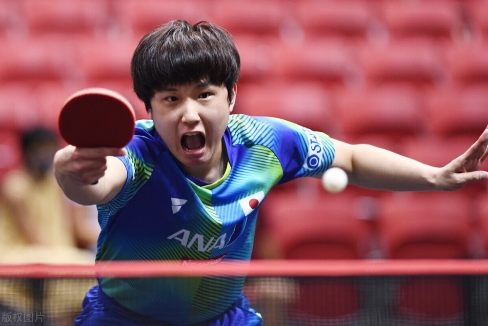 中场的控球 中场的控球