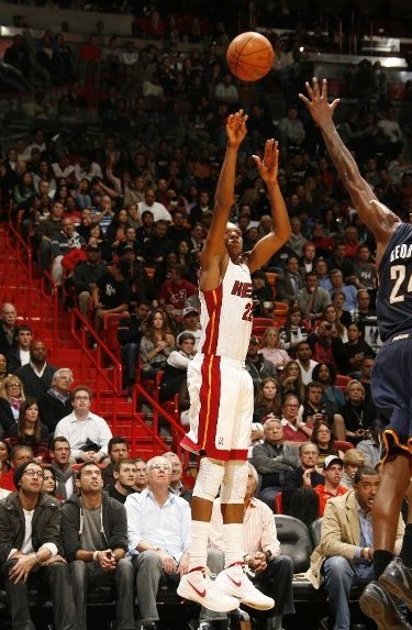 后防线几乎 后防线几乎