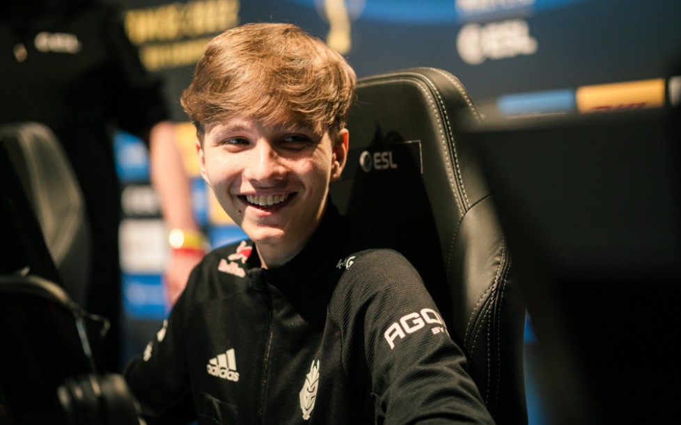 军后卫朱 军后卫朱